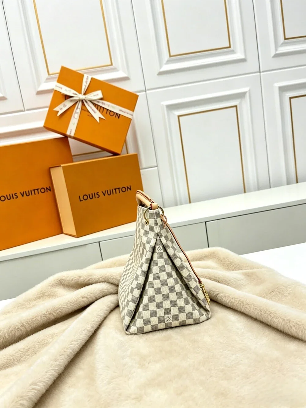 LOUIS VUITTON Artsy MM in Damier Azur Canvas